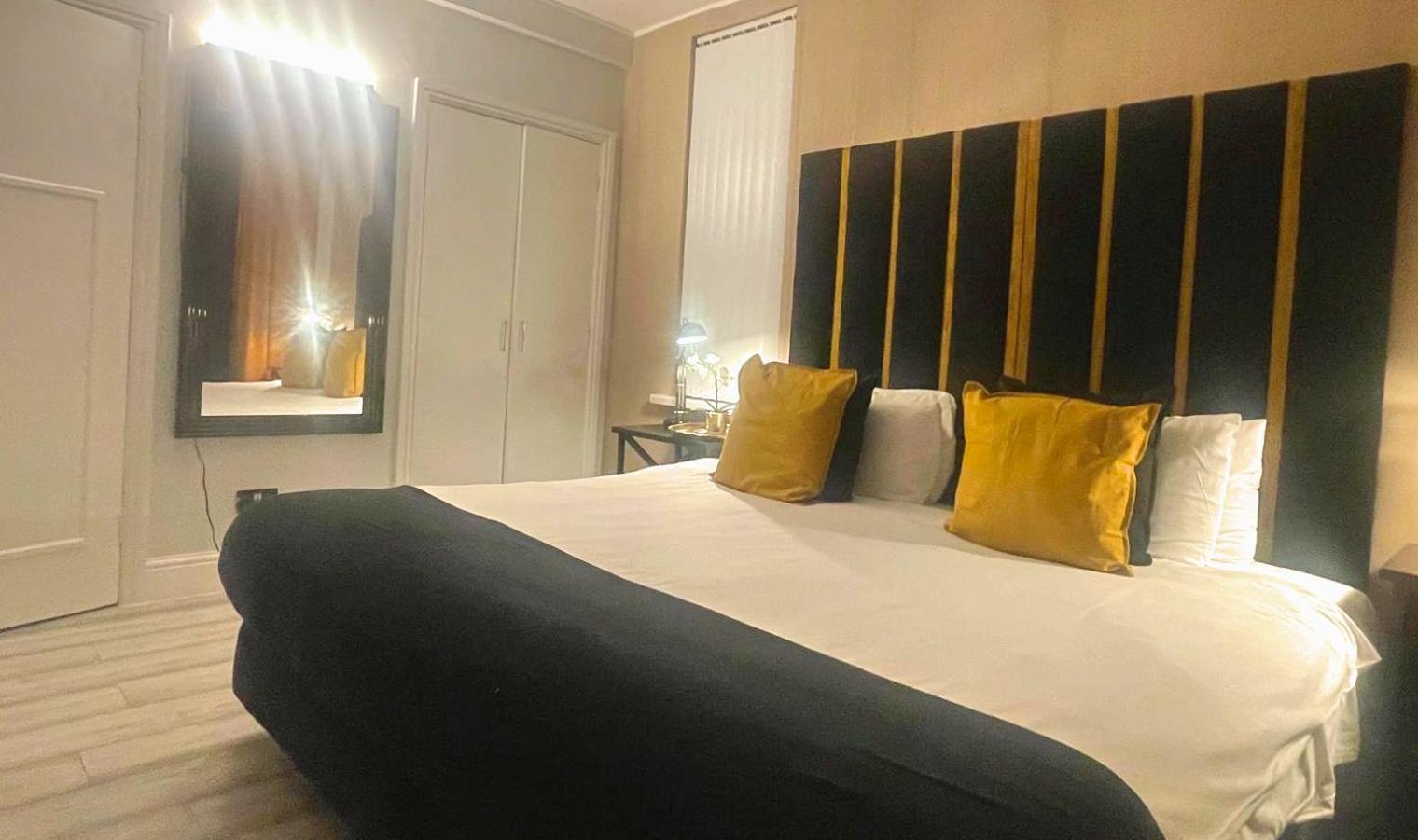 ברמינגהאם *Luxury 9Ine Lush Jacuzzi Apartment & Balcony* מראה חיצוני תמונה